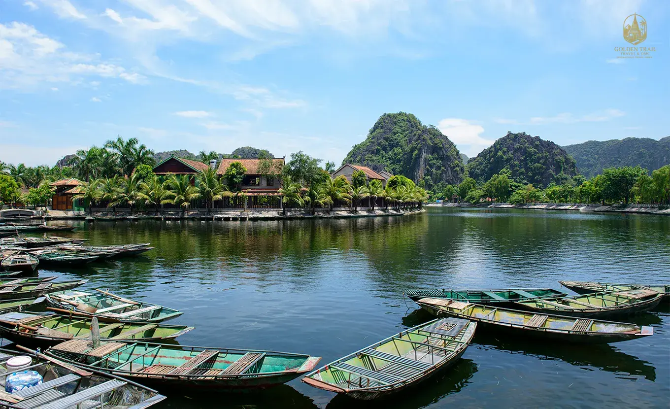 Discover Authentic Vietnam: Hanoi, Saigon & Phu Quoc Beach 15 Days Tour